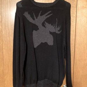 NWOT. Never worn. Warm Oversized Crew neck Sweater  (size men:M, women:L)